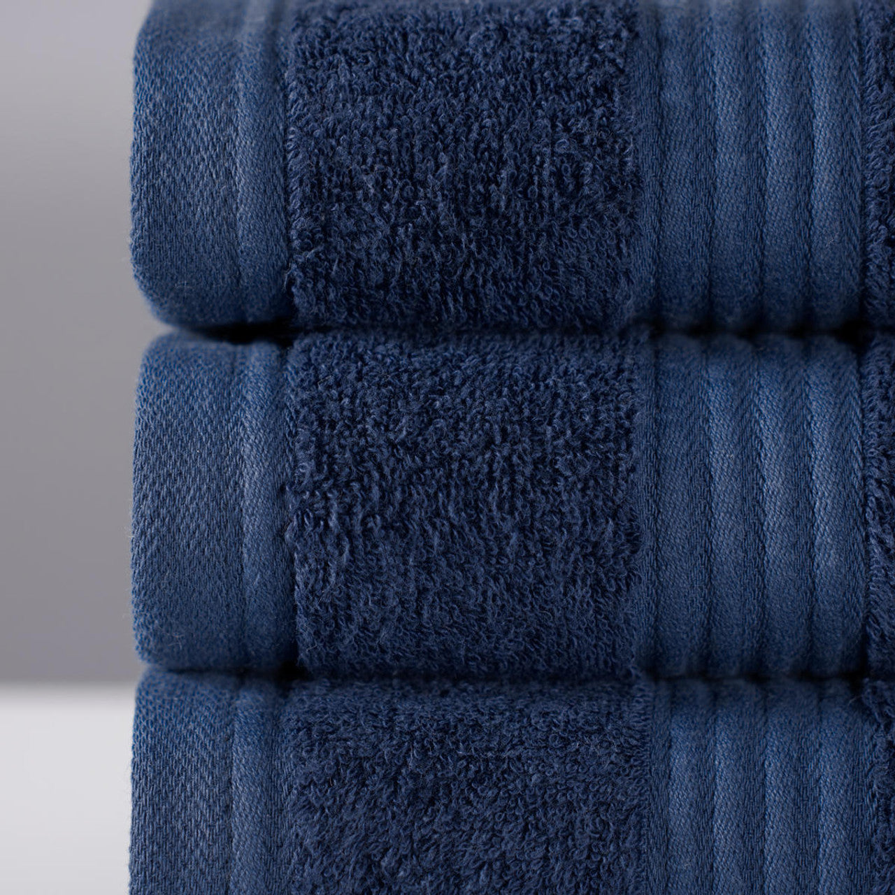 Ultimate Bamboo Bath Towel – 700 GSM Eco-Luxury – Navy Blue
